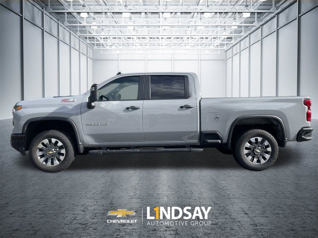 Used 2024 Chevrolet Silverado 2500 Custom w/ Custom Convenience Package AWD/4WD image 5