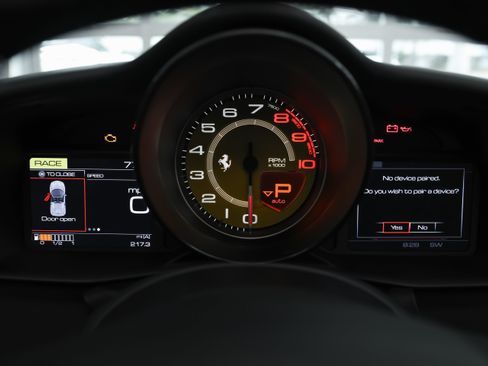 Used 2018 Ferrari 488 Spider RWD image 12