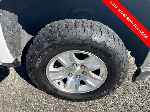 Used 2018 Chevrolet Silverado 1500 LT image 19