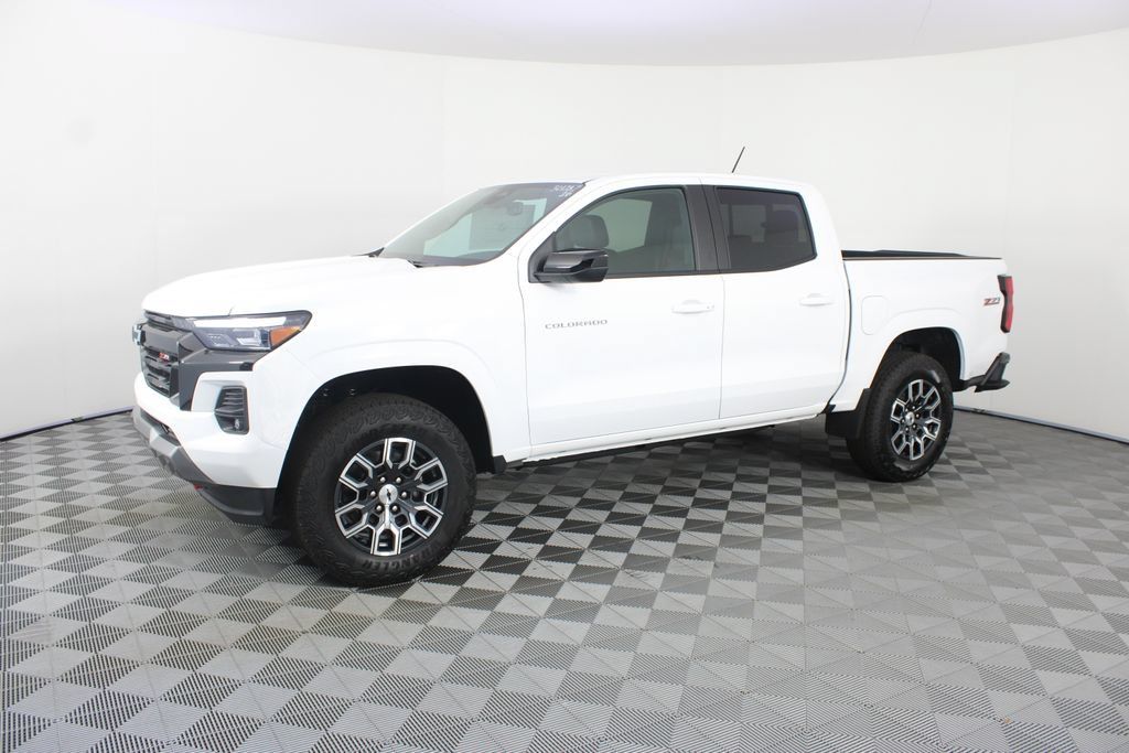 New 2026 Chevrolet Colorado Z71 w/ Z71 Convenience Package 2 AWD/4WD image 2