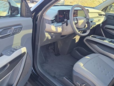 New 2026 Kia EV9 Wind image 9