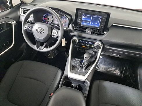 Used 2020 Toyota RAV4 LE image 15