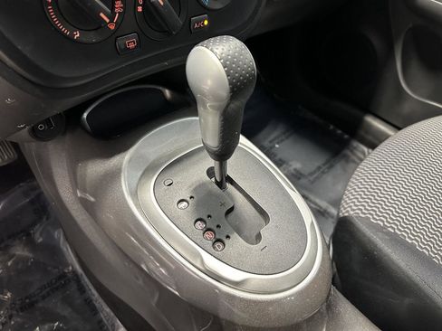 Used 2016 Nissan Juke S image 19