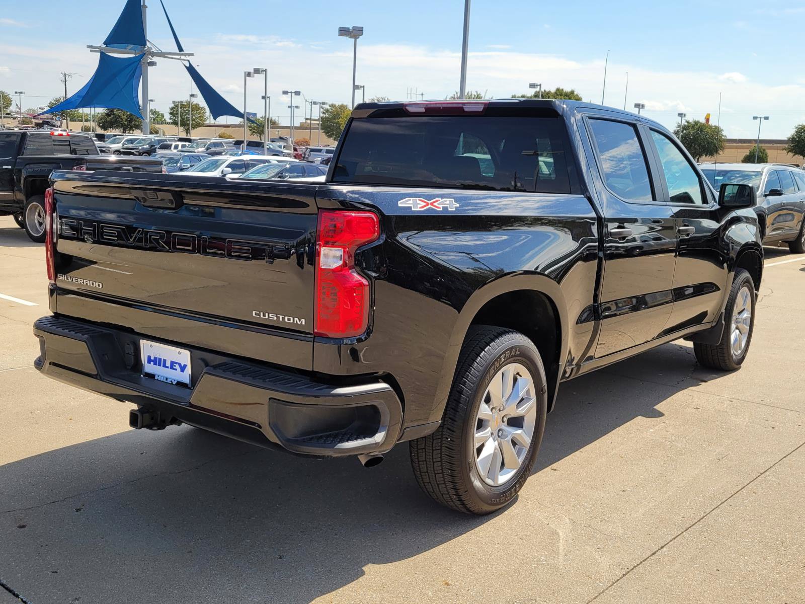 Used 2026 Chevrolet Silverado 1500 Custom AWD/4WD image 4