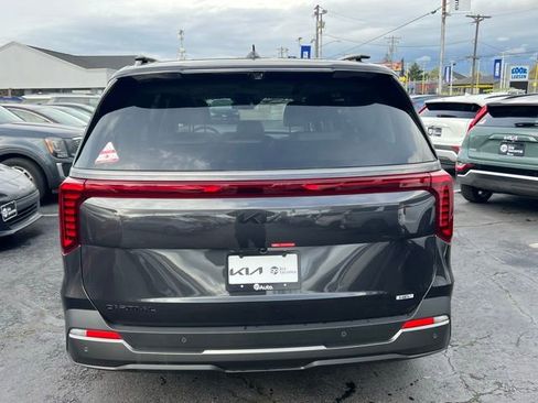 New 2026 Kia Carnival SX Prestige FWD image 8