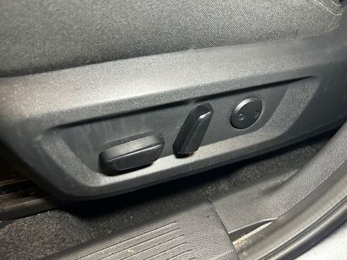 Used 2026 Nissan Rogue SV image 23