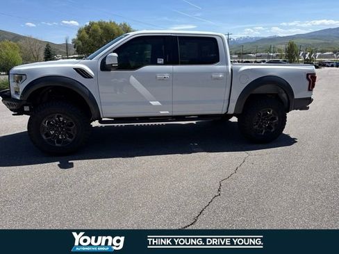 Used 2019 Ford F150 Raptor w/ Equipment Group 802A Luxury AWD/4WD image 3