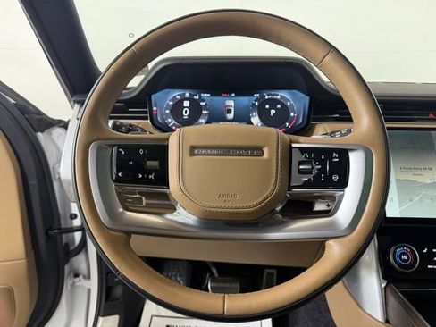 Certified 2023 Land Rover Range Rover SE image 39