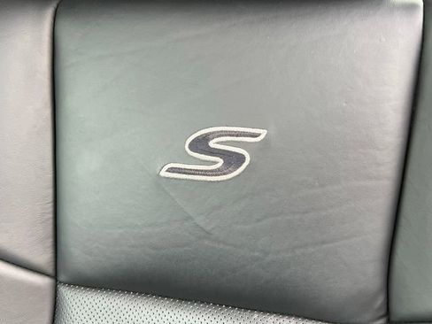 Used 2023 Chrysler 300 S w/ Comfort Group image 17