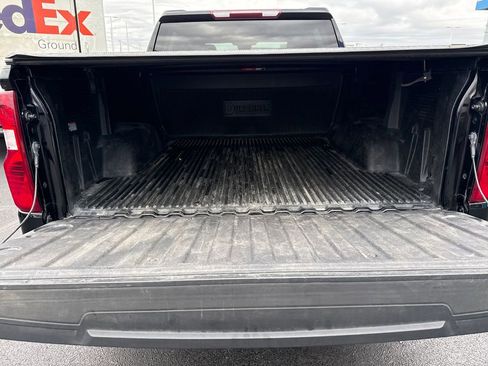 Used 2023 Chevrolet Silverado 1500 LT image 27