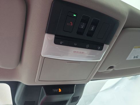 Used 2026 Nissan Rogue SV w/ SV Premium Package image 36