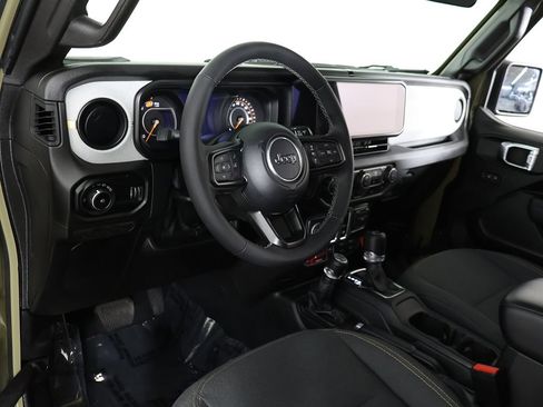Used 2025 Jeep Wrangler Sport AWD/4WD image 22