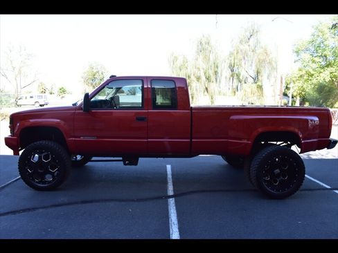 Used 1997 Chevrolet Silverado 3500 4x4 Extended Cab w/ Preferred Equipment Group 2 image 5