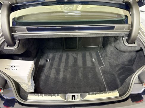 Used 2022 Bentley Continental GT image 26