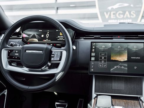 Used 2024 Land Rover Range Rover Long Wheelbase Autobiography AWD/4WD image 57