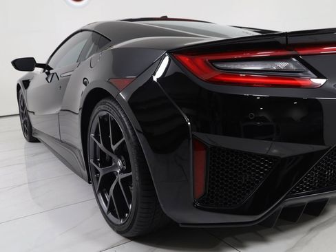 Used 2021 Acura NSX image 33