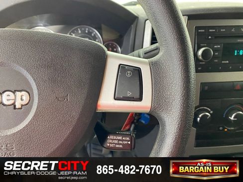 Used 2008 Jeep Grand Cherokee Laredo RWD image 14