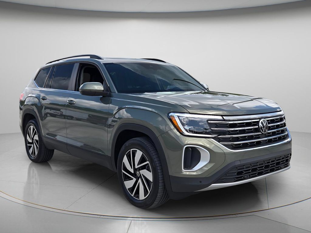 Certified 2026 Volkswagen Atlas SE FWD image 8