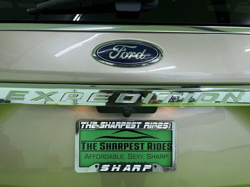 Used 2020 Ford Expedition Max XLT w/ Equipment Group 202A AWD/4WD image 13