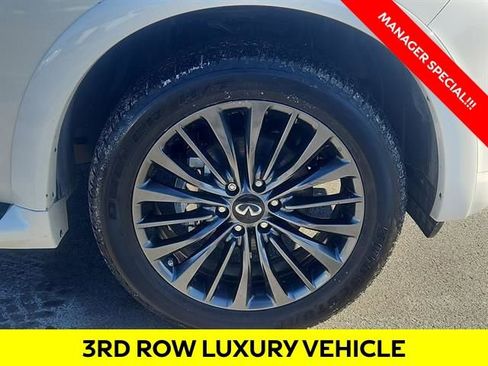 Certified 2024 INFINITI QX80 Premium Select w/ Cargo Package image 11
