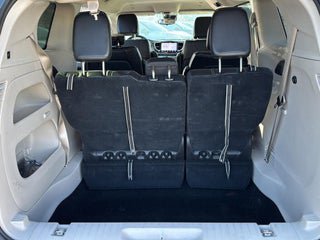 Used 2024 Chrysler Pacifica Touring-L FWD image 24
