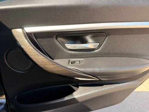 Used 2017 BMW 330i Sedan RWD image 30