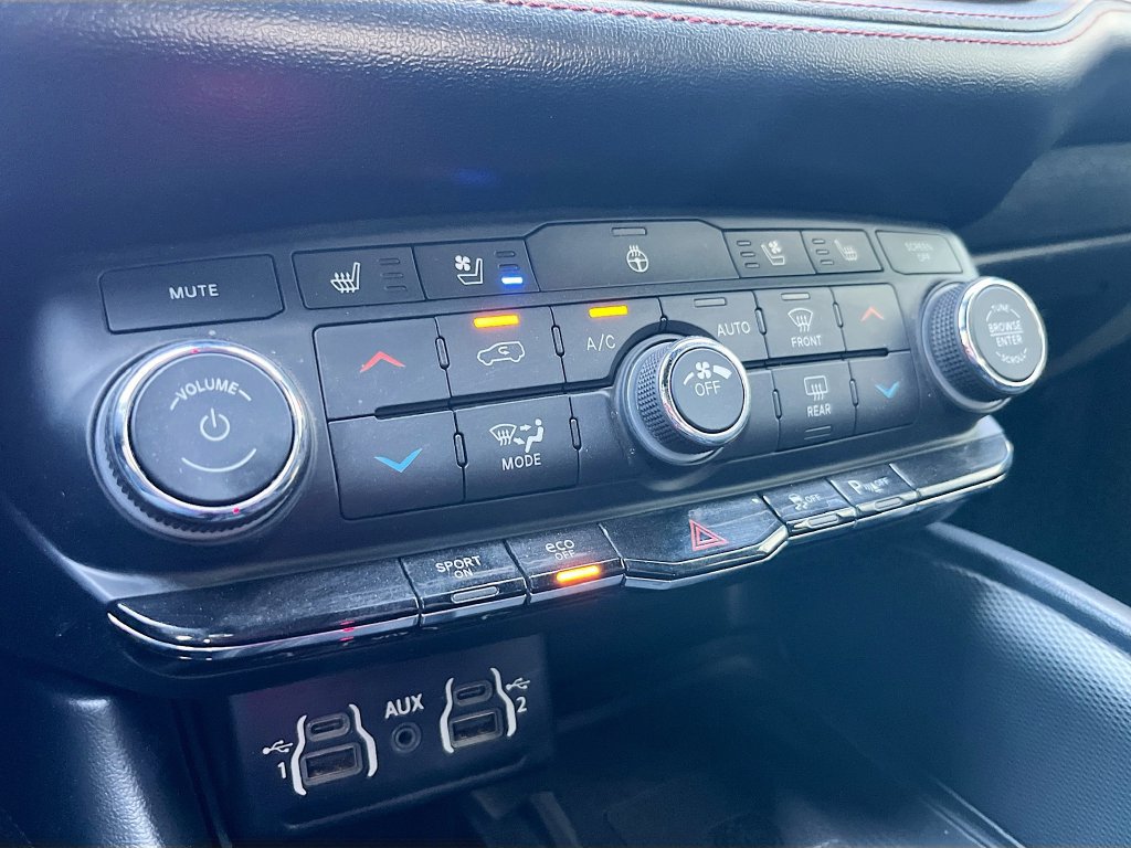 Used 2023 Dodge Durango R/T RWD image 16
