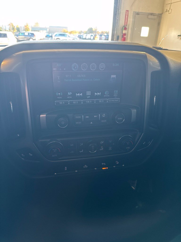 Used 2019 Chevrolet Silverado 1500 LT w/ All Star Edition AWD/4WD image 8