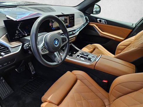 Used 2026 BMW X5 xDrive50e w/ M Sport Package AWD/4WD image 10