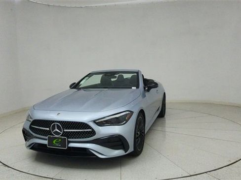 Used 2025 Mercedes-Benz CLE 300 4MATIC Cabriolet image 67
