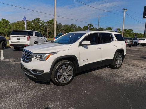 Used 2017 GMC Acadia SLT FWD image 4