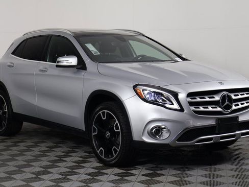 Used 2020 Mercedes-Benz GLA 250 4MATIC image 3
