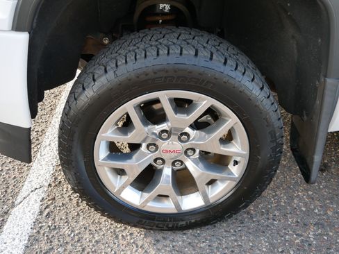 Used 2018 GMC Sierra 1500 SLT image 8