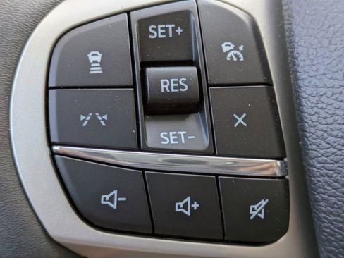 New 2026 Ford Explorer Active w/ Active Comfort Package image 25