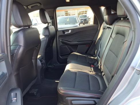 Certified 2023 Ford Escape ST-Line w/ Tech Pack #1 AWD/4WD image 9