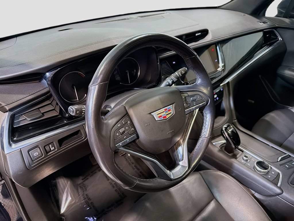 Used 2022 Cadillac XT6 Premium Luxury AWD/4WD image 11