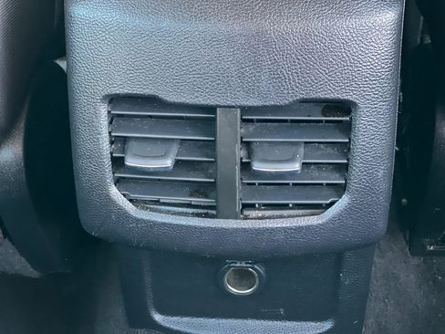 Used 2020 Ford Fusion SE w/ Equipment Group 151A image 22