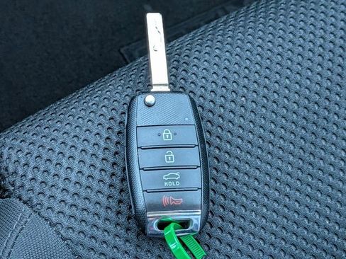 Used 2020 Kia Optima LX image 30