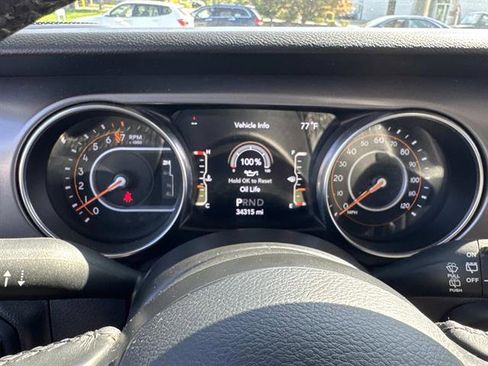 Used 2022 Jeep Wrangler Unlimited Sport image 12