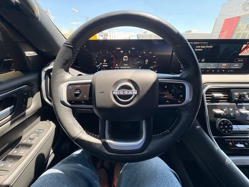 Certified 2025 Nissan Armada Platinum AWD/4WD image 24