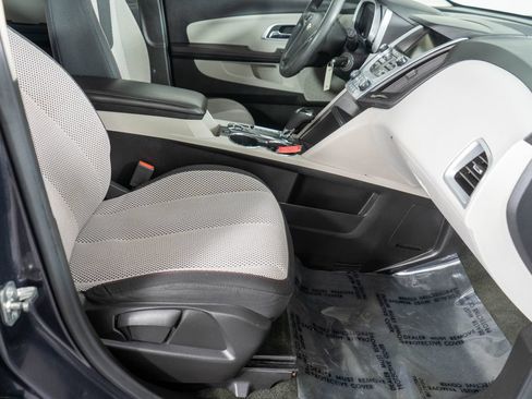 Used 2016 Chevrolet Equinox LS AWD/4WD image 8