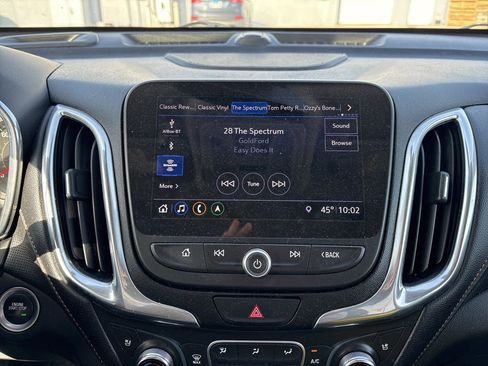 Used 2020 Chevrolet Equinox Premier image 29