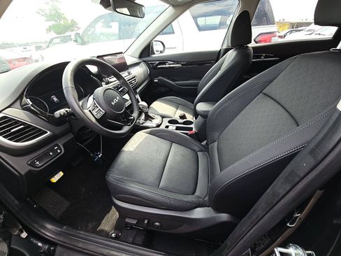 Used 2022 Kia Seltos SX AWD/4WD image 4