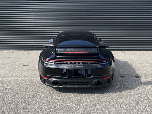 Certified 2024 Porsche 911 Carrera T image 10