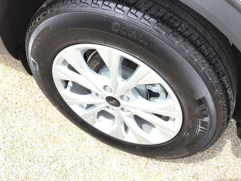 Certified 2025 Ford Escape Active FWD image 11