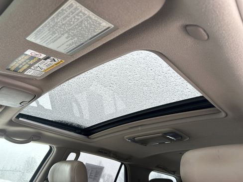 Used 2004 Toyota Sequoia Limited image 15