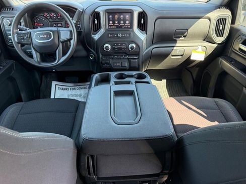 Certified 2024 GMC Sierra 2500 Pro w/ Convenience Package image 11