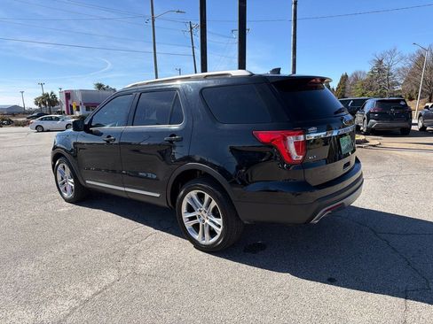 Used 2017 Ford Explorer XLT w/ Equipment Group 202A image 2