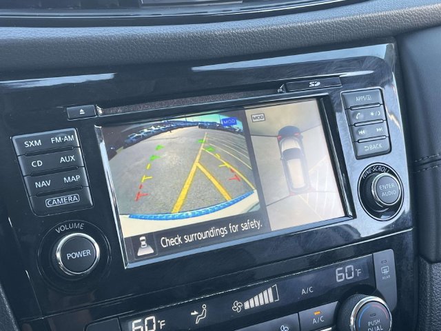 Used 2017 Nissan Rogue SL w/ SL Premium Package FWD image 32