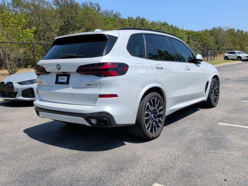 Used 2024 BMW X5 xDrive50e w/ M Sport Package AWD/4WD image 7